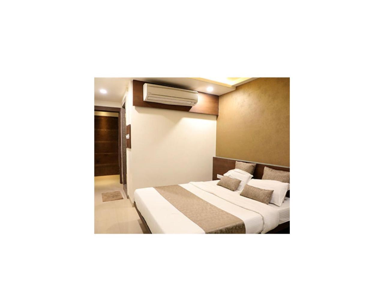 Adarsh Palace Hotel Bhopal Exterior foto